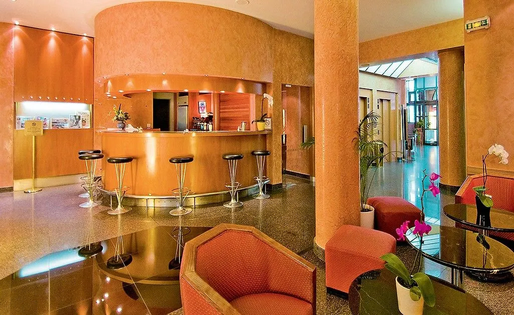 Hotel Opera Cadet